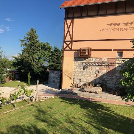 Hotel Madarlatta Vendeghaz Fertőrákos Zewnętrze zdjęcie